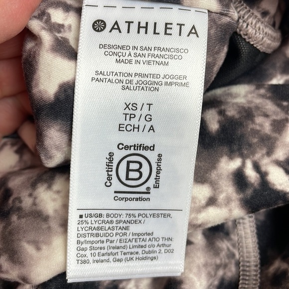 ATHLETA Salutation Printed Jogger - Picture 5 of 13